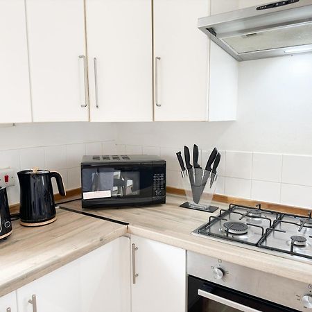 Charming Flats With Fast Wifi On The Famous Abbey Road Appartement Londen Buitenkant foto