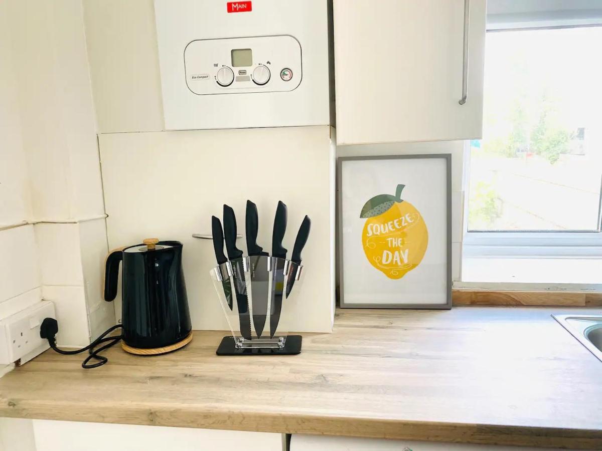 Charming Flats With Fast Wifi On The Famous Abbey Road Appartement Londen Buitenkant foto